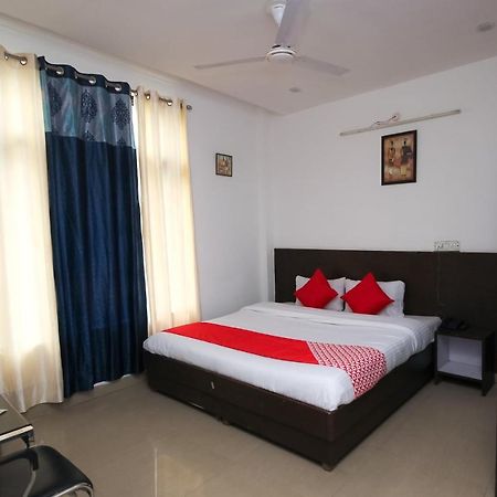 Oyo 1153 The Oak Valley Dharamshala Extérieur photo