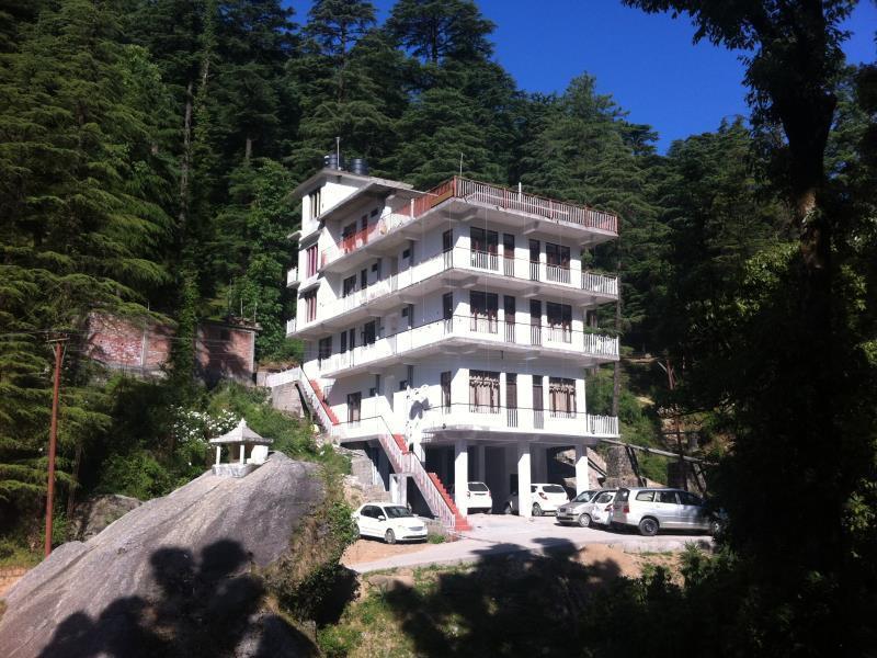 Oyo 1153 The Oak Valley Dharamshala Extérieur photo